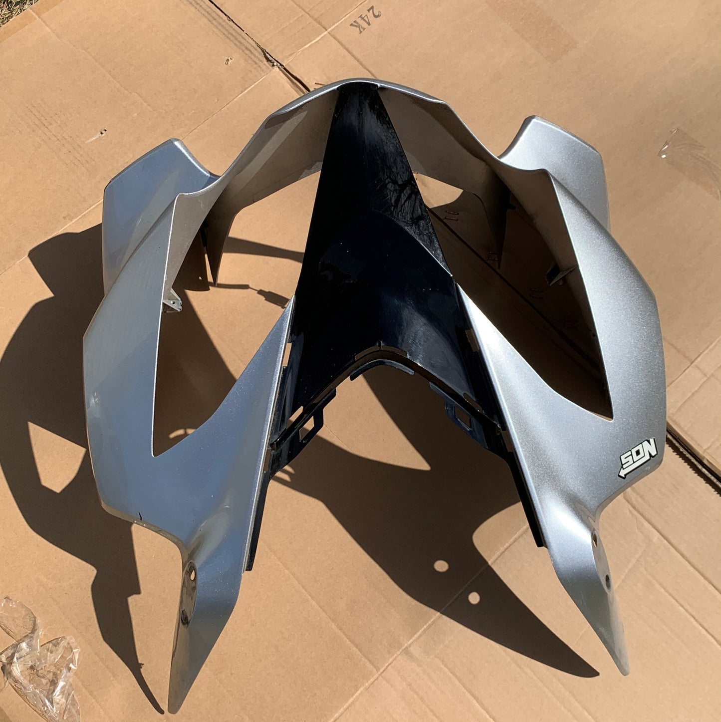 2003 Honda VFR800 Interceptor Upper Cowl Fairing 02 03 04 05 -6 07 08 VFR 800 Silver Metallic