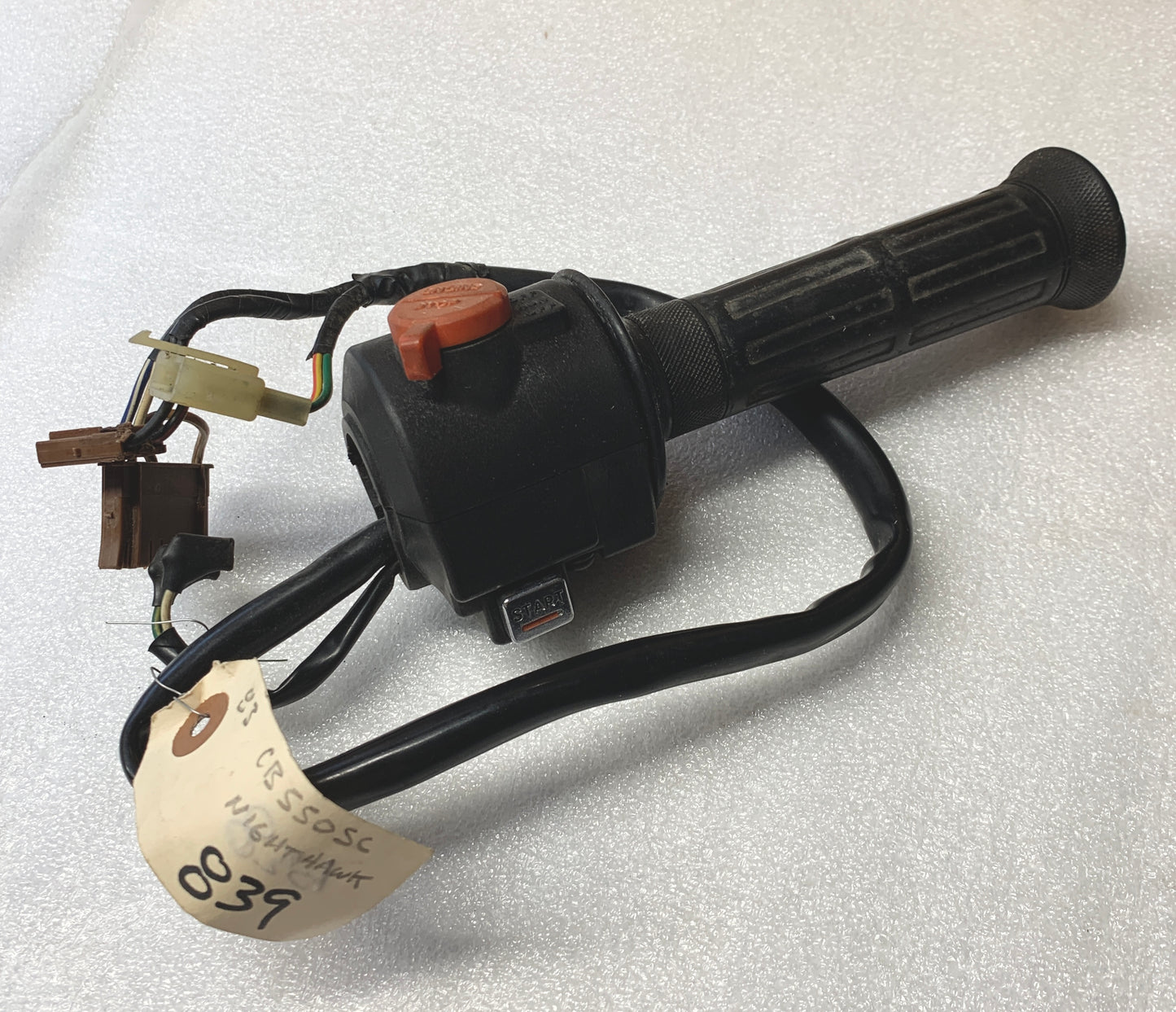 1983 Honda CB550 Nighthawk RIGHT SIDE BAR CONTROL START BUTTON KILL STOP SWITCH 83