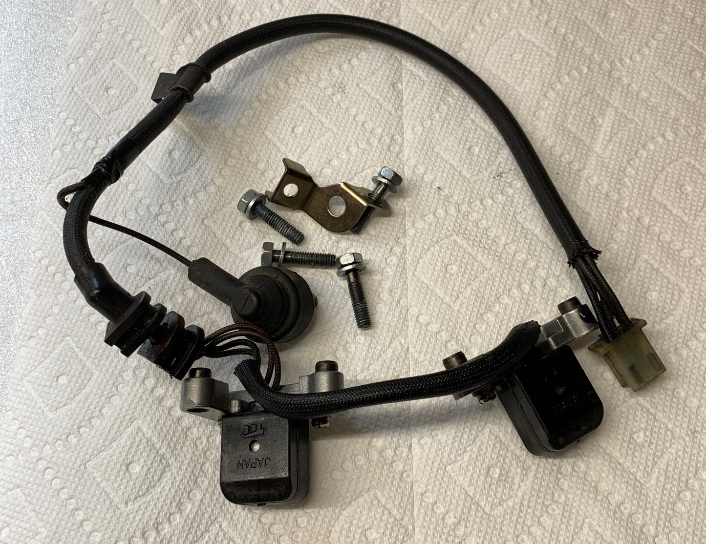 1984 Honda VF700 Magna PULSE GENERATOR 82 83 84 85 86