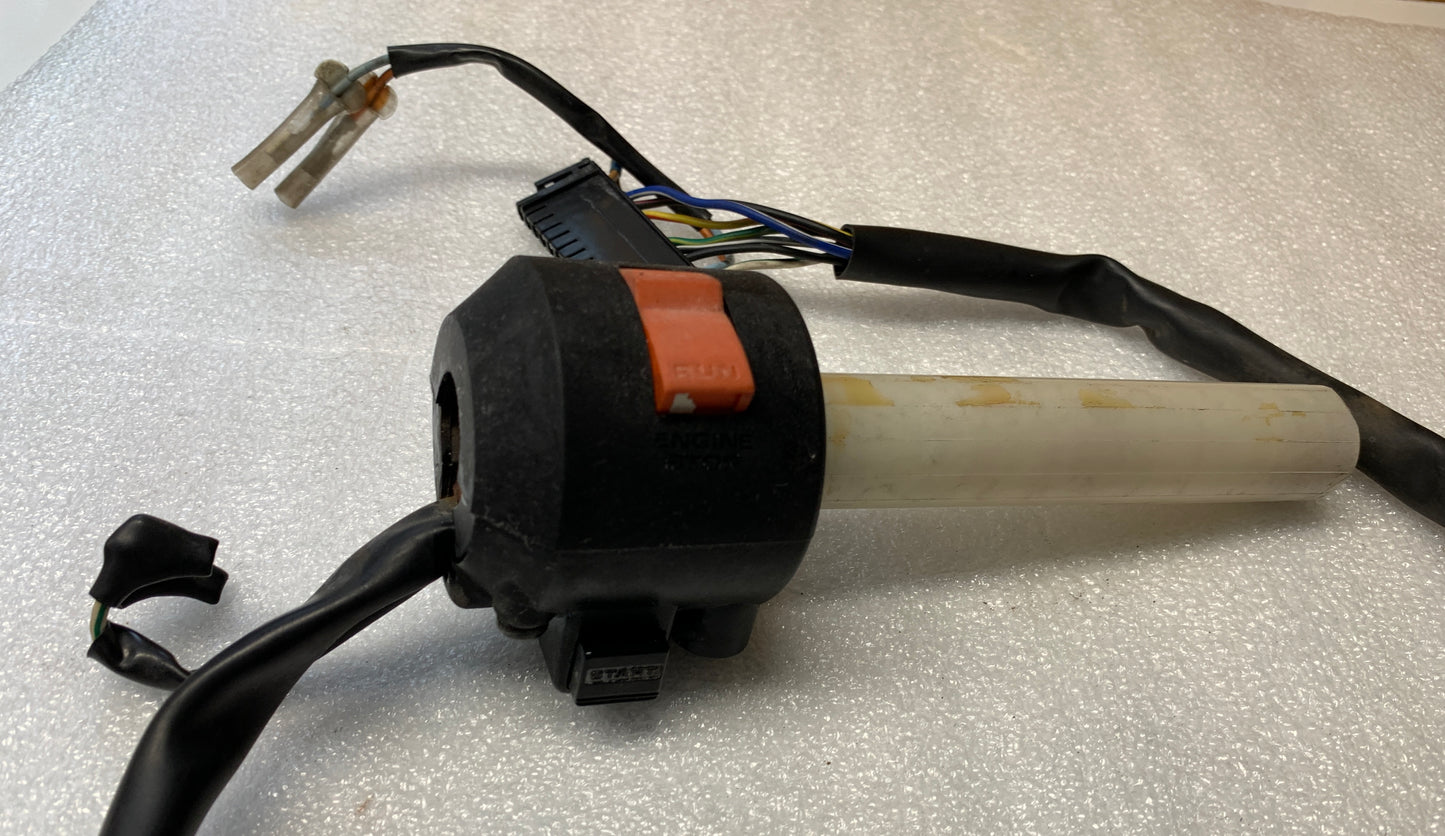1986 Honda VT700 Shadow 86 87 88 Throttle Twist Kill Start Switch R Right Side Bar Control 86 87