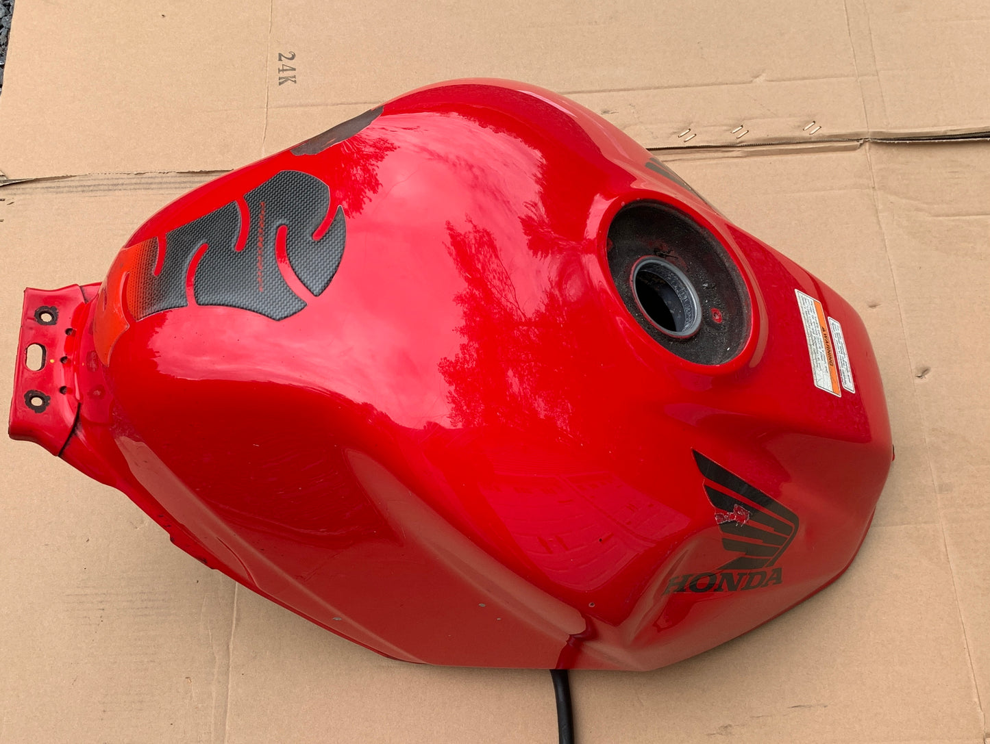 2004 Honda VFR800 Interceptor Fuel Gas Tank 02 03 04 VFR 800