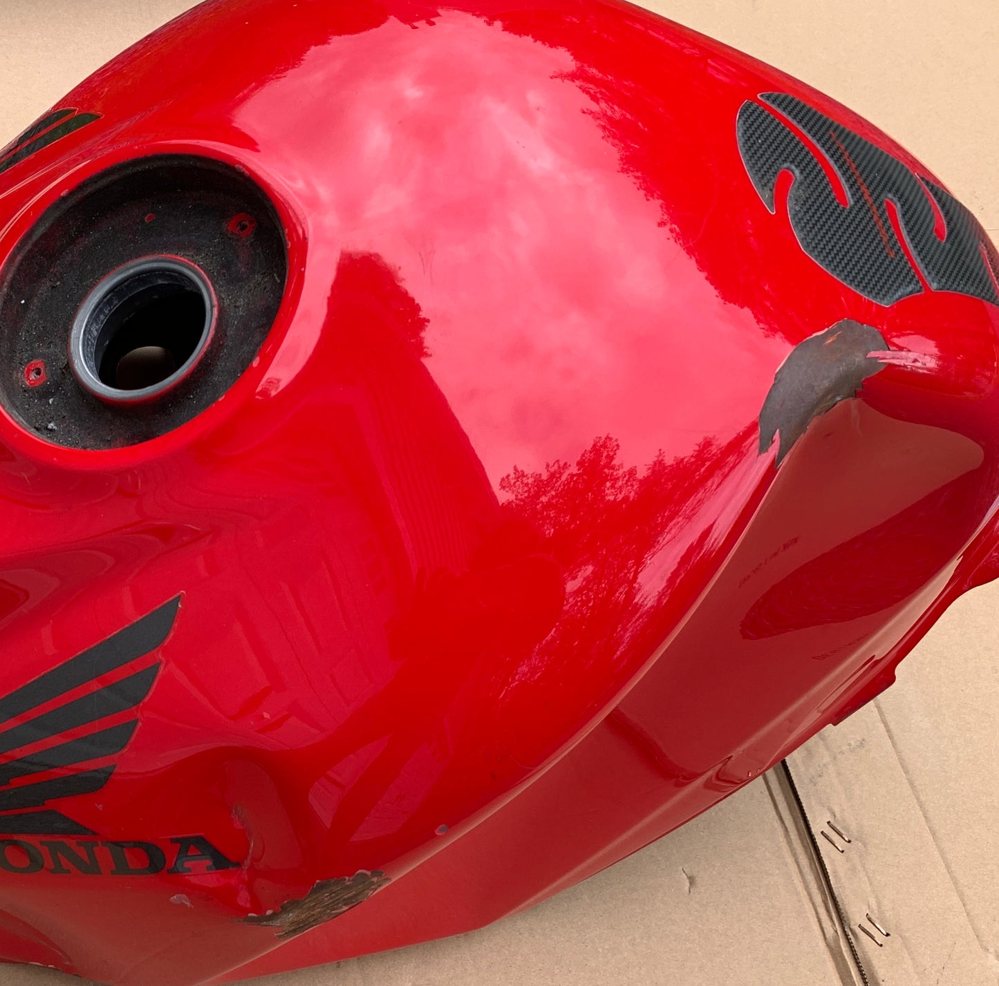 2004 Honda VFR800 Interceptor Fuel Gas Tank 02 03 04 VFR 800