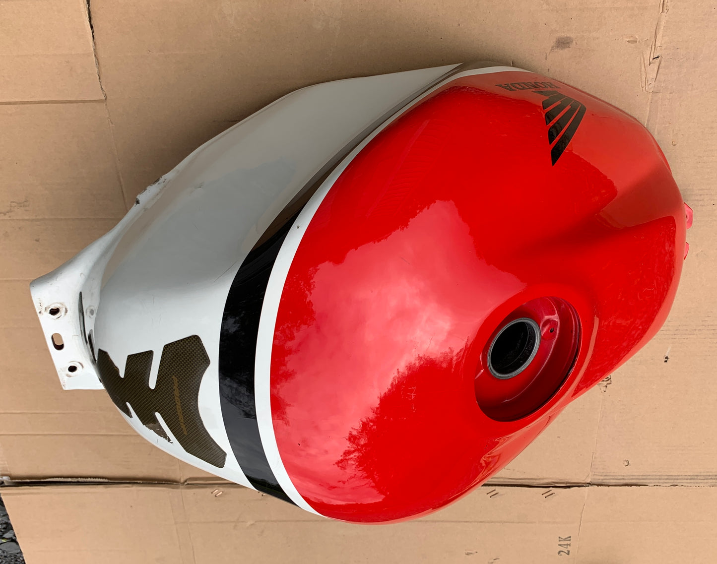 2004 Honda VFR800 Interceptor Fuel Gas Tank 02 03 04 VFR 800