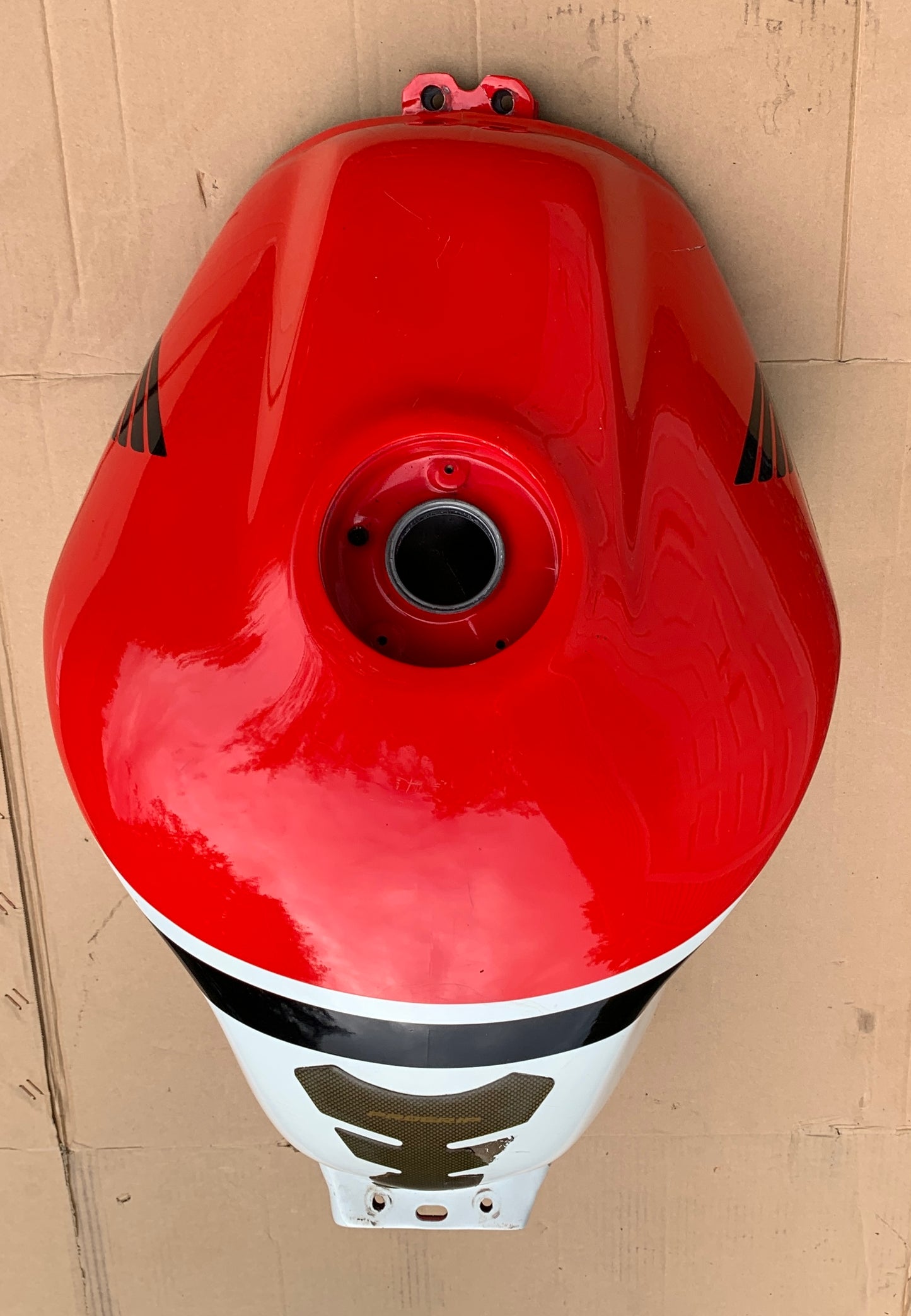 2004 Honda VFR800 Interceptor Fuel Gas Tank 02 03 04 VFR 800