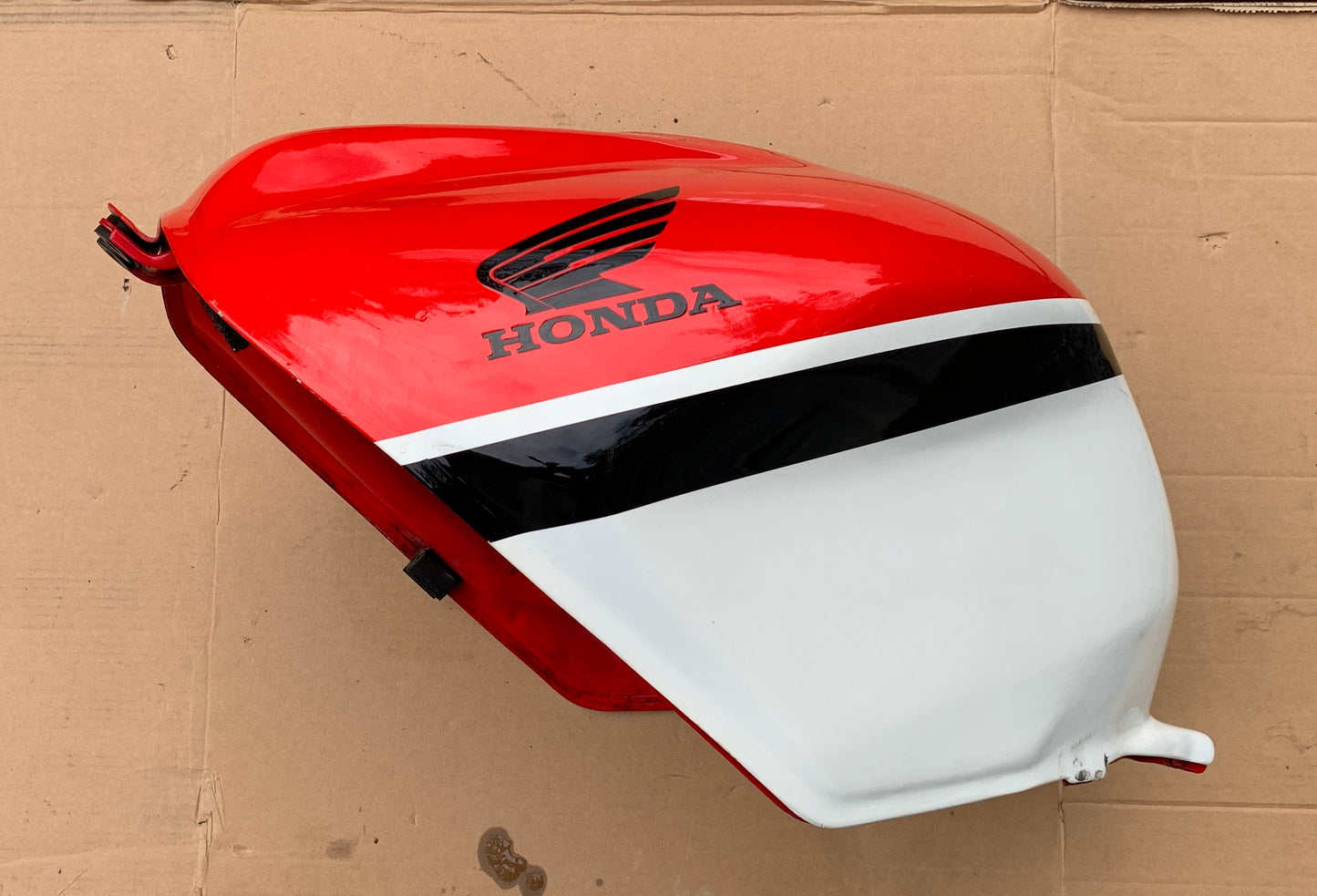 2004 Honda VFR800 Interceptor Fuel Gas Tank 02 03 04 VFR 800