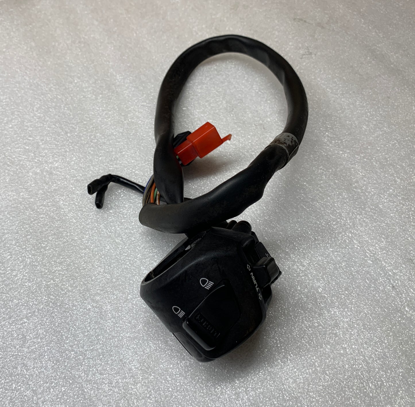 2004 Honda VFR800 Left Bar Control L Turn Signal Horn Hi Low 04 05 vfr 800