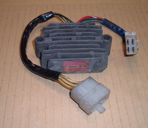 1981 Honda CB750 Super Sport RECTIFIER REGULATOR