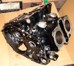 1987 Honda VFR700 Interceptor CENTER CASES W CYLINDERS