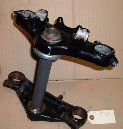 1981 Honda CB650 Custom TRIPLE TREE CLAMP