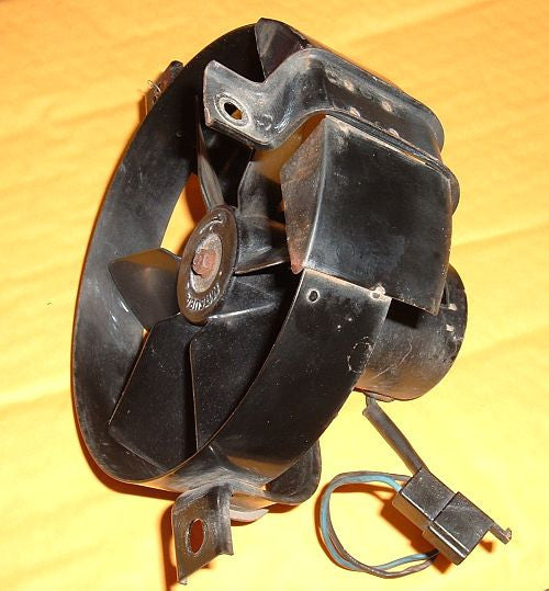 1984 Honda VF500 Interceptor Cooling Fan Radiator