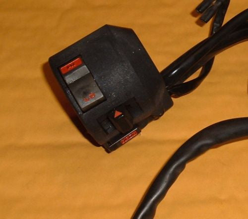 1984 Honda VF500 Interceptor Bar Control Left Side Turn signal, Horn, Hi Low Switch