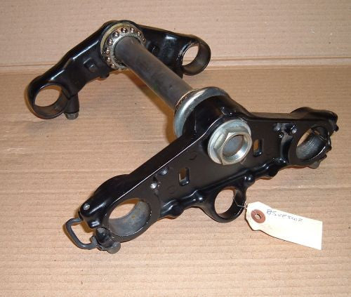 1985 Honda VF500 Interceptor TRIPLE TREE CLAMP STEERING STEM UPPER BRIDGE
