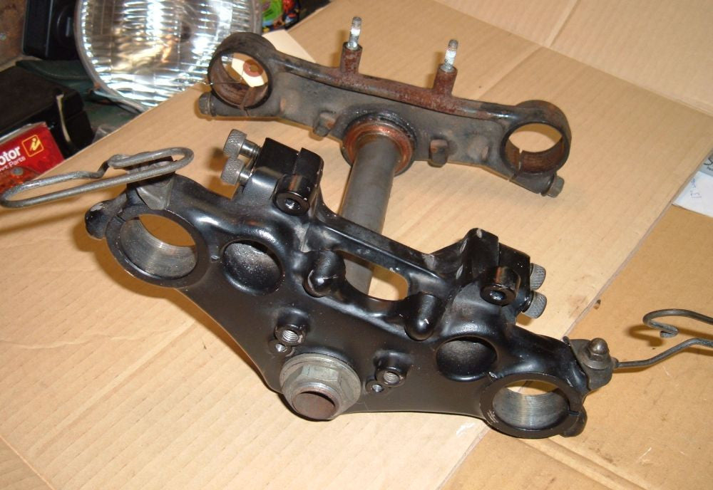 1982 Honda CB650 Nighthawk Triple Tree Upper fork clamp
