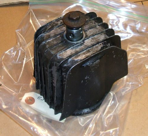 1982 Honda CB650 Nighthawk Oil Filter Case Cover W Bolt