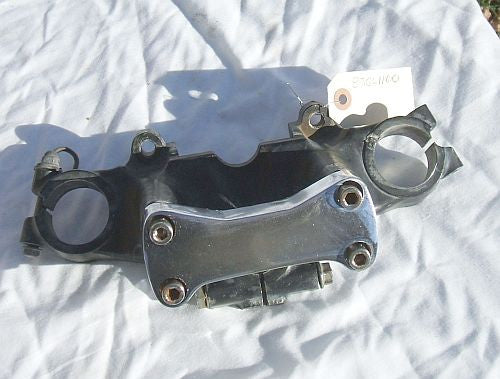 1983 Honda GL1100 GOLDWING UPPER BRIDGE FORK TOP TRIPLE TREE CLAMP STEERING 83 STEM