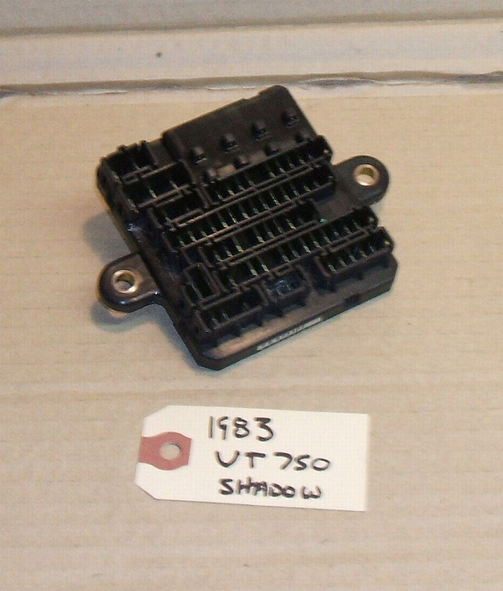 1983 Honda VT750 Shadow Fuse Box Joint Assembly 84 83