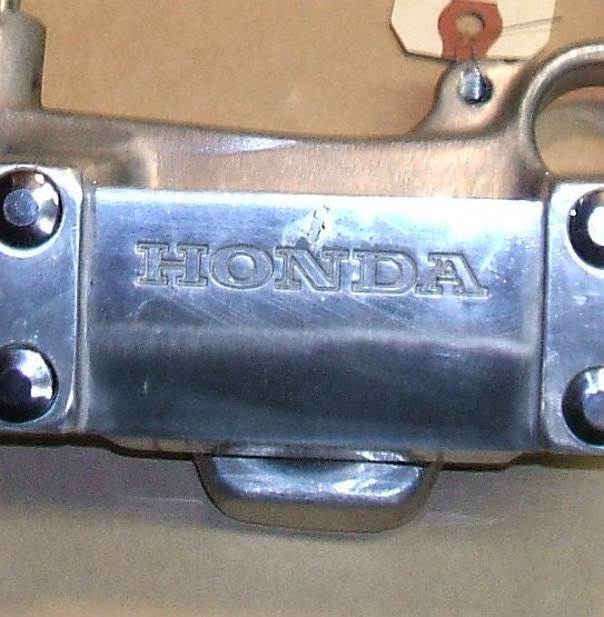 1984 Honda VT750 Shadow Upper Triple Tree Fork Clamp 84 85 83