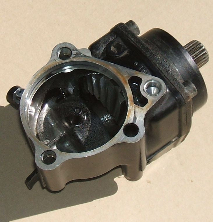 1983 Honda VT750 Shadow Rear Transfer Box Side Gear Case