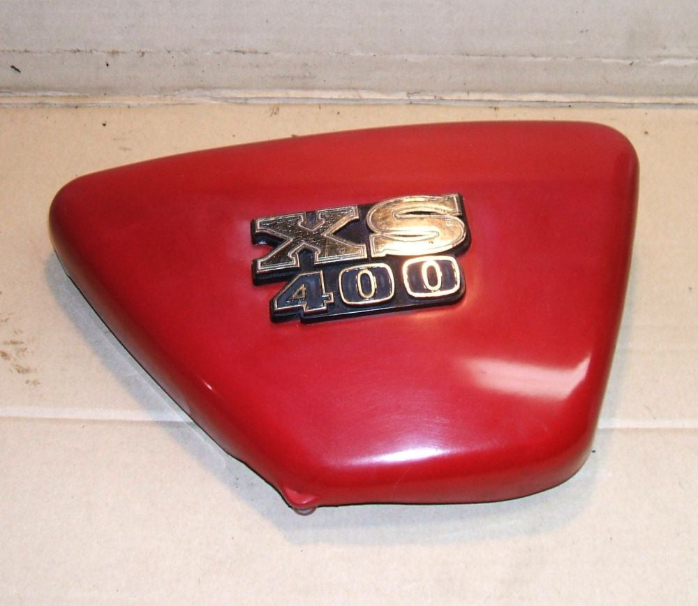 YAMAHA 1978 XS400 SPECIAL SIDE COVER RIGHT SIDE PLATE