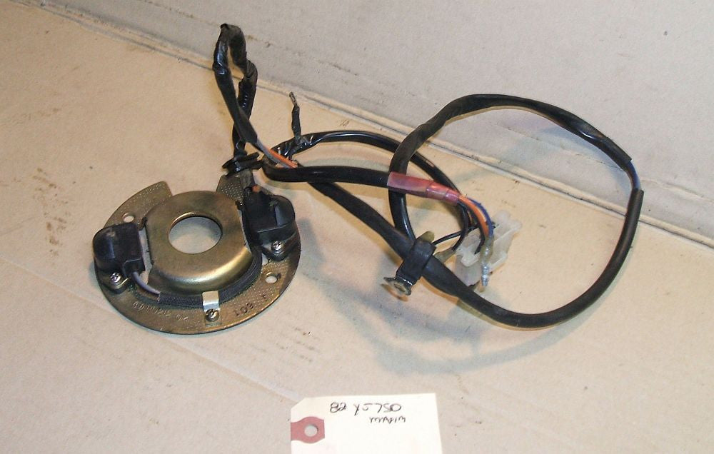 1982 Yamaha XJ750 Maxim PULSE GEN BASE PICK UP COIL