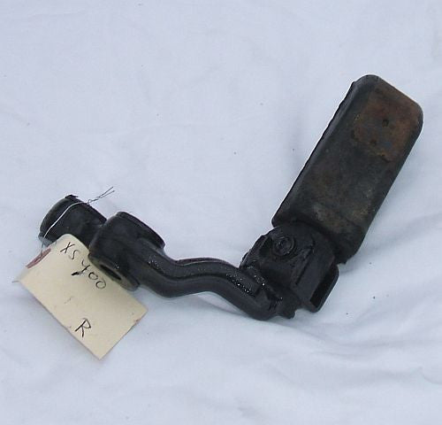 YAMAHA 1978 XS400 YAMAHA XS400 FOOT PEG STEP RIGHT R FOOTREST