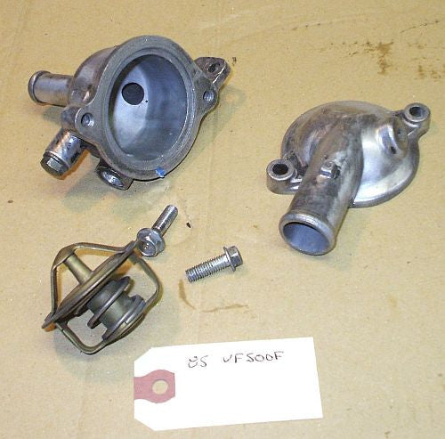 1985 Honda VF500 Interceptor THERMOSTAT W COVER 84 85 86
