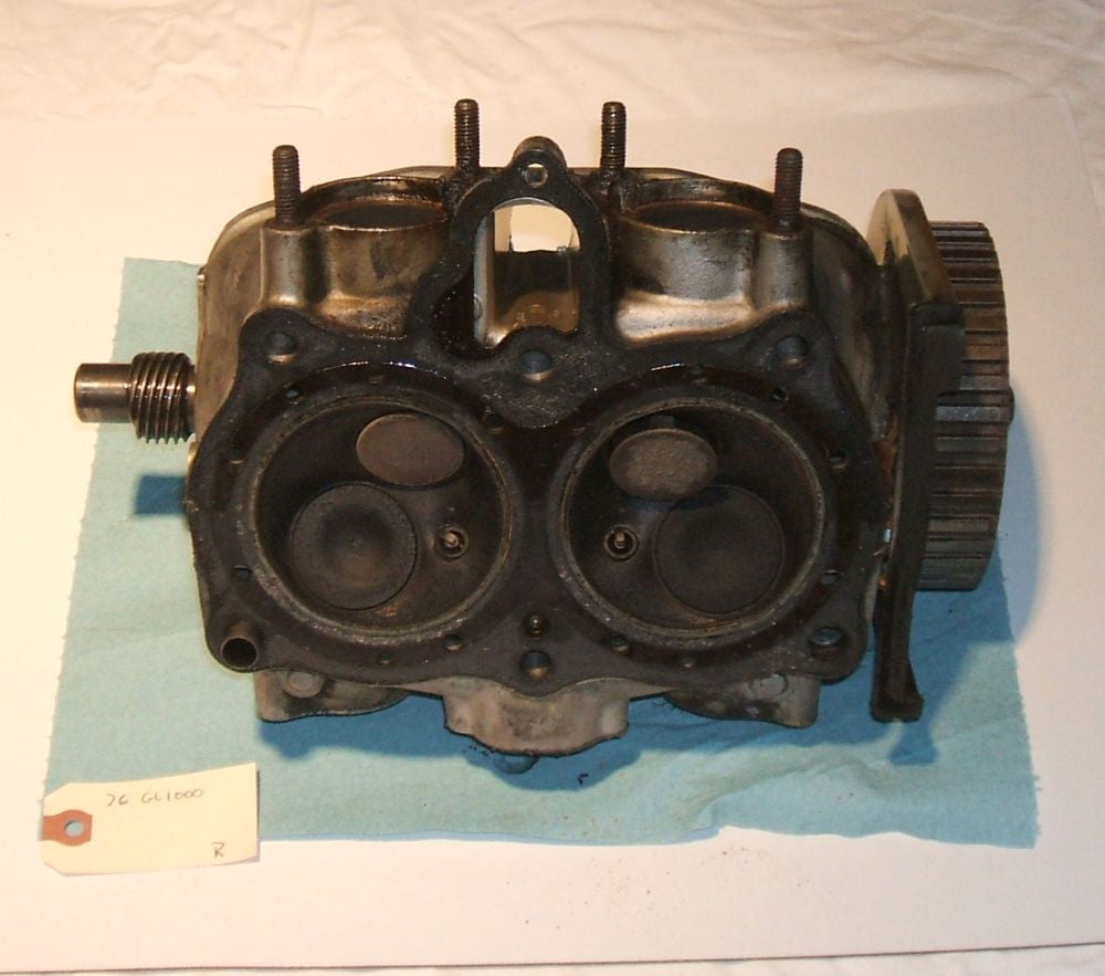 1976 Honda GL1000 Goldwing COMPLETE CYLINDER HEAD CAM SHAFT VALVE RIGHT SIDE
