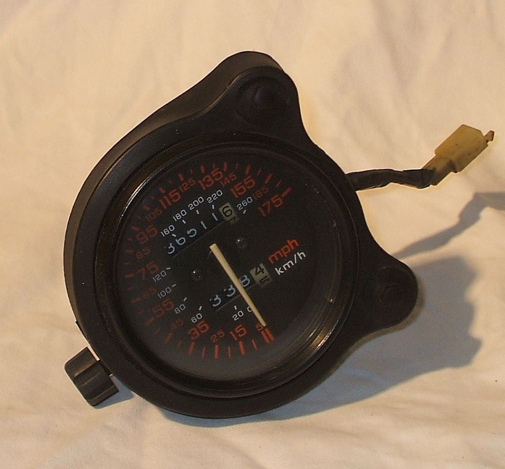 1986 Honda VFR700 Interceptor SPEEDOMETER GAUGE 86 VFR700