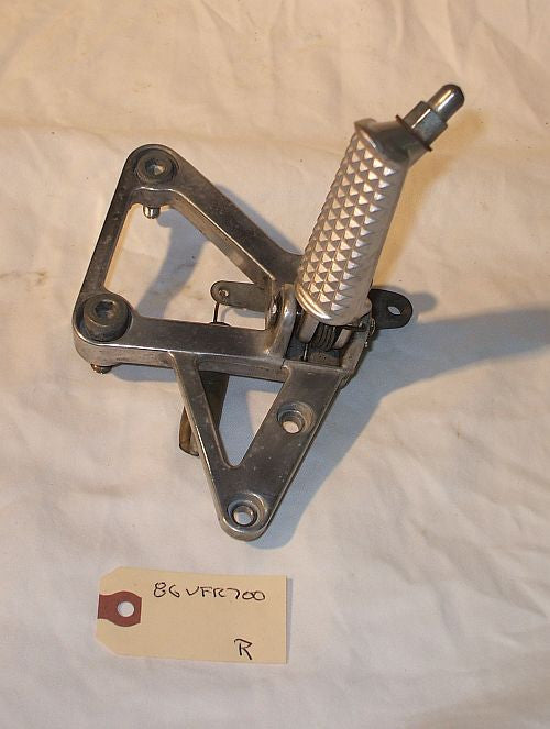 1986 Honda VFR700 Interceptor FOOT PEG RIGHT MAIN STEP R 86 87 VFR 700