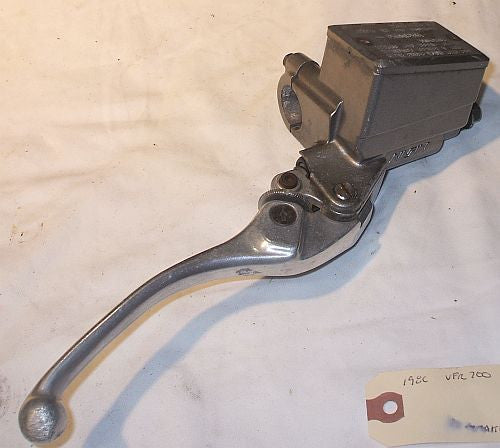 1986 Honda VFR700 Interceptor FRONT BRAKE MASTER CYLINDER 86 VFR