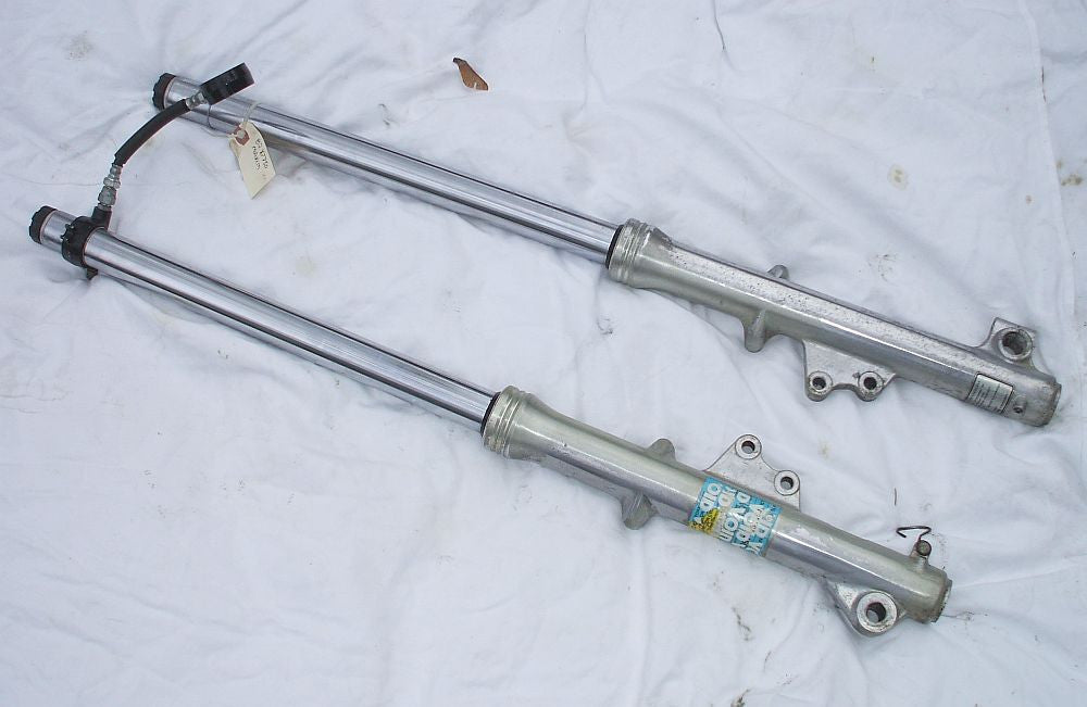 1982 Yamaha XJ750 Maxim front Fork Forks XJ 750
