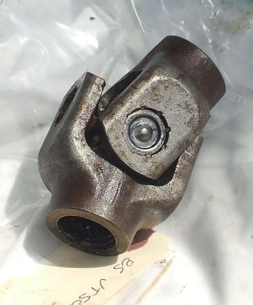 1985 Honda VT500 Shadow  VT 500 U Joint Yoke