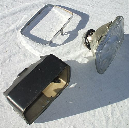 1983 Honda CB650 Nighthawk HEADLIGHT CASE BUCKET W RIM Head Light