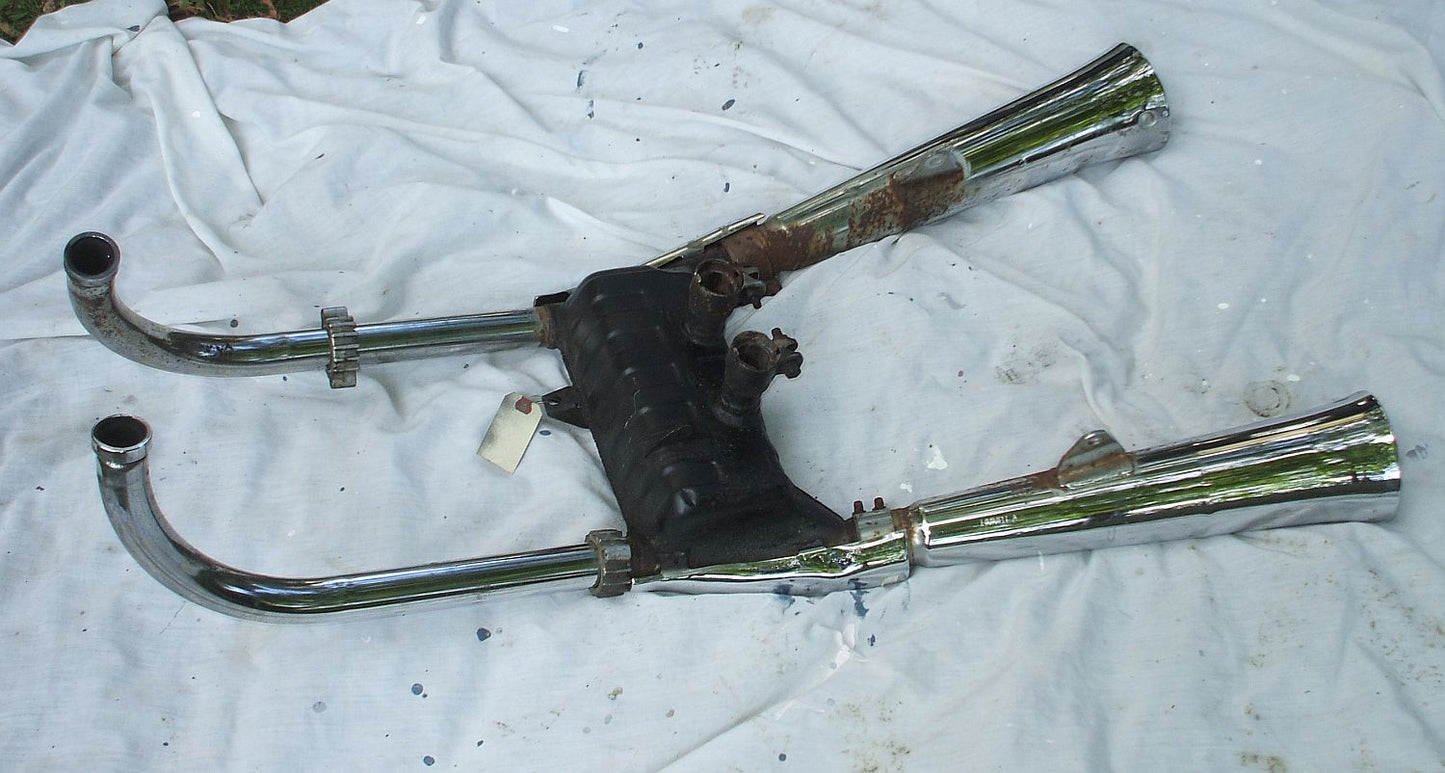 1982 Honda VF750 Magna Exhaust Pipe Pipe Muffler
