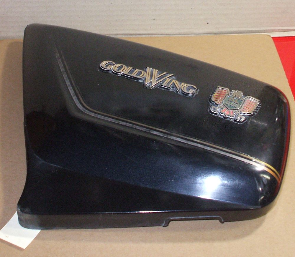 1983 Honda GL1100  LEFT SIDE COVER SIDE PLATE