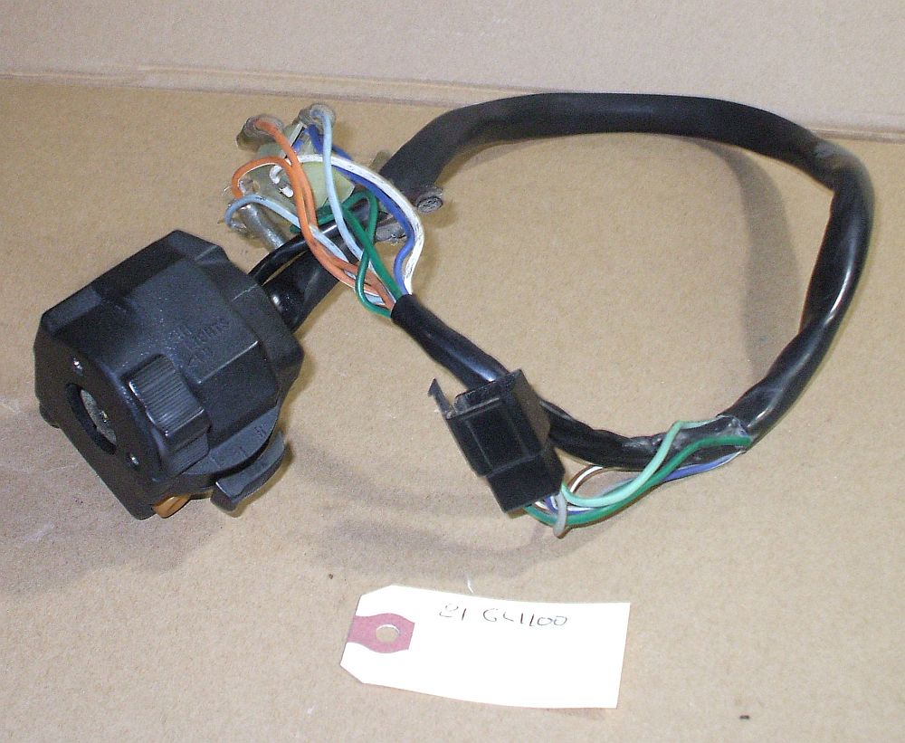 1981 Honda GOLDWING GL1100 BAR CONTROL LEFT SIDE HI LOW HORN TURN SIGNAL