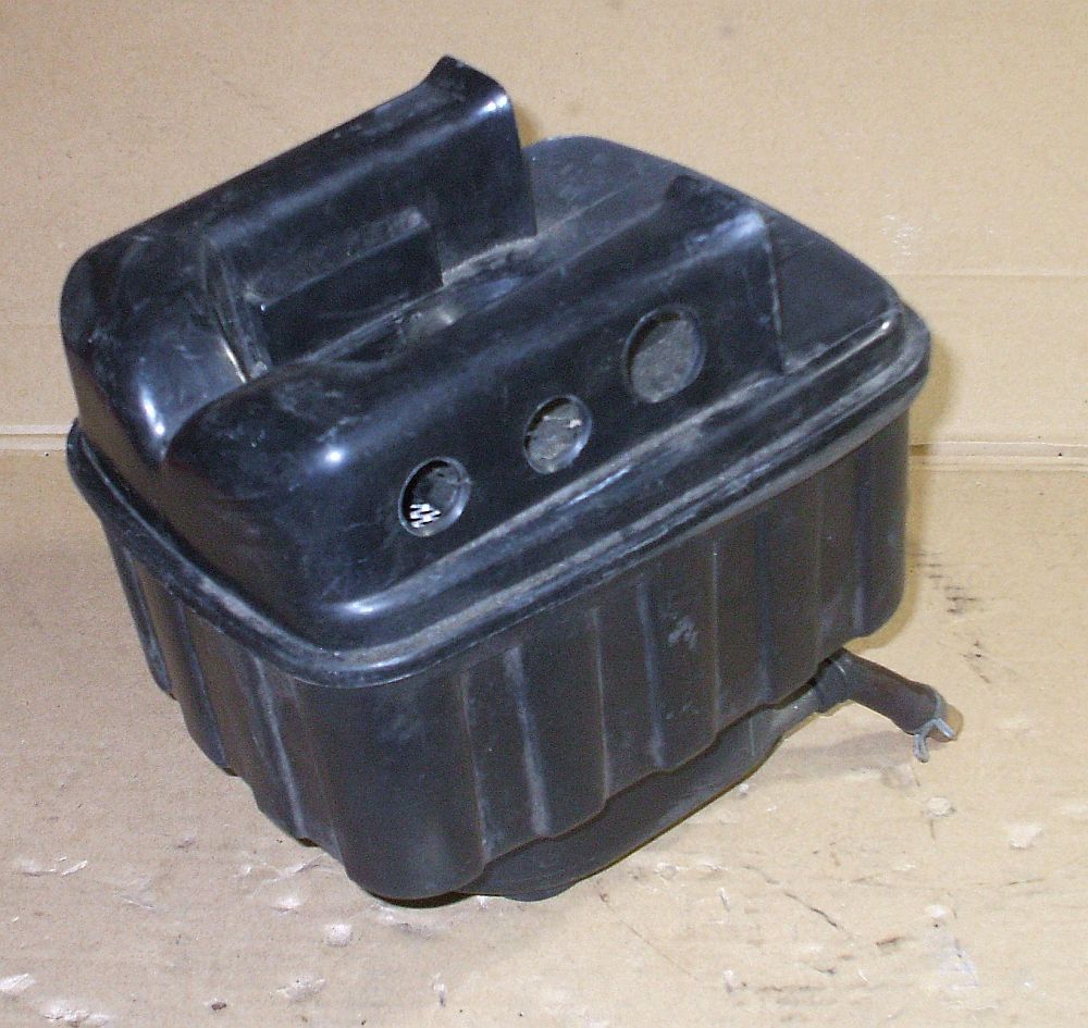 1983 Honda GL1100 AIR BOX AIR FILTER HOUSING