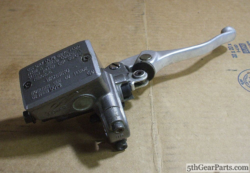 1986 Honda VFR700 Interceptor FRONT BRAKE MASTER CYLINDER 86 VFR