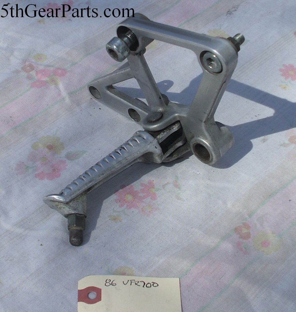 1986 Honda VFR700 Interceptor FOOT PEG RIGHT MAIN STEP R 86 87 VFR 700