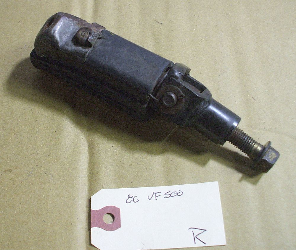 1986 Honda VF500 Interceptor FOOT PEG MAIN STEP RIGHT SIDE R 84 85 86