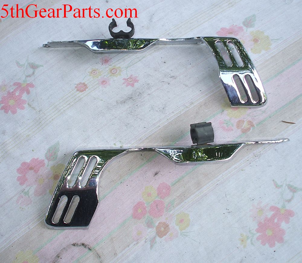 1983 Honda GL1100 Goldwing  CHROME GUARD PLATE STAY LEFT SIDE 80 81 82 83