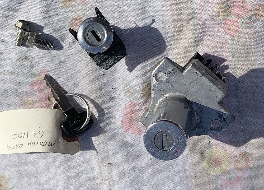 1980 Honda GL1100 Goldwing Ignition Switch W Key and Tray Lock 80 81 82 78 79
