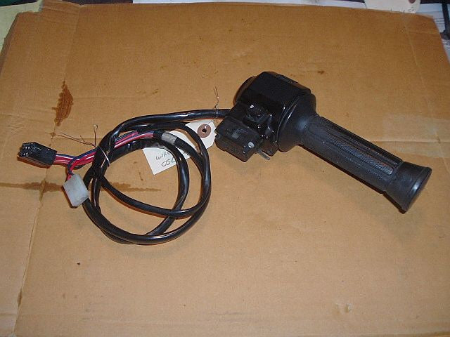 1982 Yamaha XJ750 maxim Bar Control Right Side,