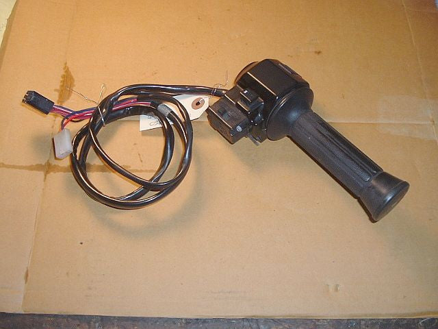 1982 Yamaha XJ750 maxim Bar Control Right Side,