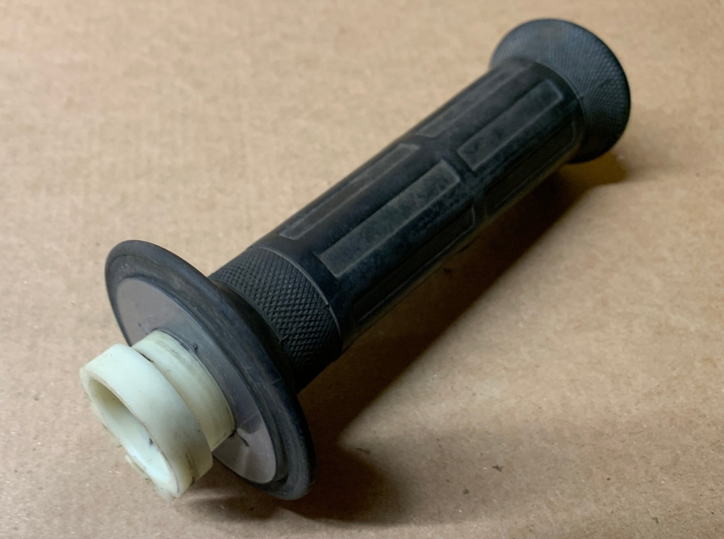 1983 Honda 750 Magna Twist Grip Throttle Pipe 83 84 85