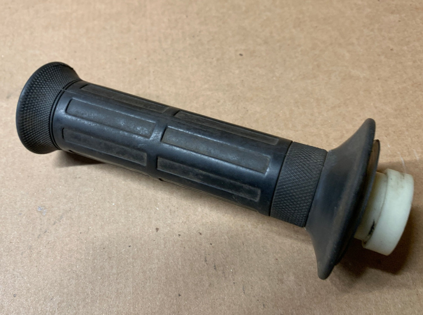 1983 Honda 750 Magna Twist Grip Throttle Pipe 83 84 85