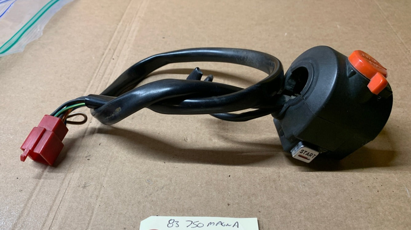 1983 Honda VF750 Magna Bar Control Switch Start Starter Throttle R Right Side 82 83 84