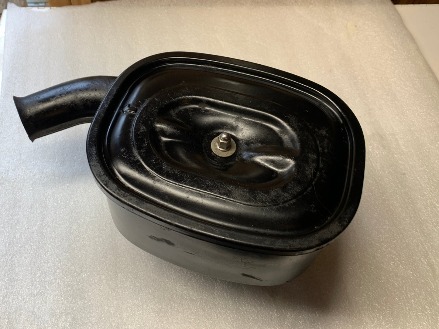 1975 Honda GL1000 Goldwing  AIR BOX AIR CLEANER HOUSING 75 76 77