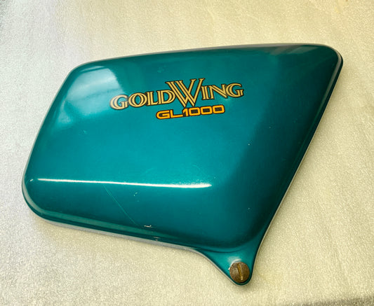 1975 Honda GL1000 Goldwing Right side cover plate R Candy Blue Green