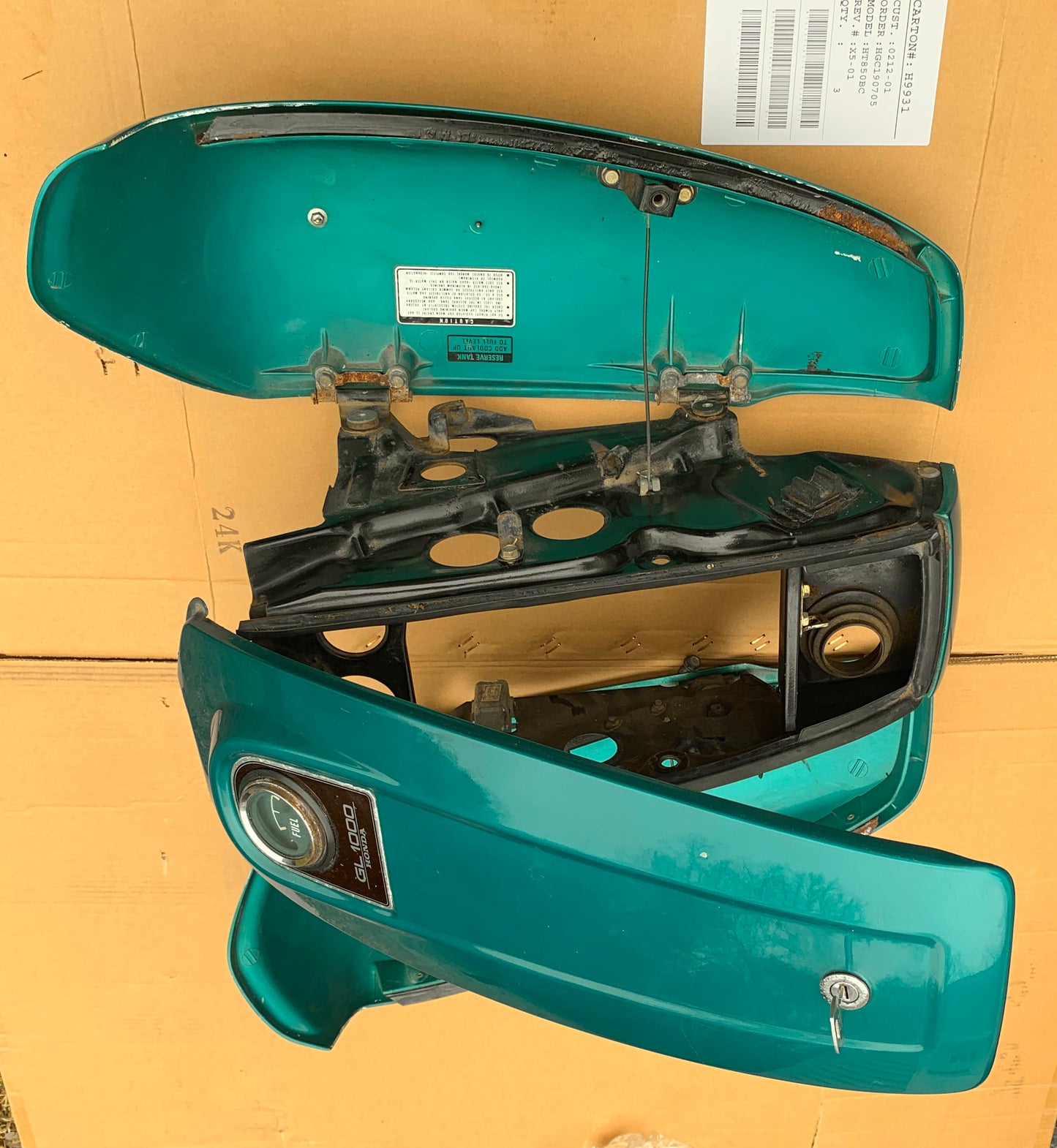 1975 Honda GL1000 Goldwing Shelter Complete w temp gage includes key Color Candy Blue Green 75 76 77